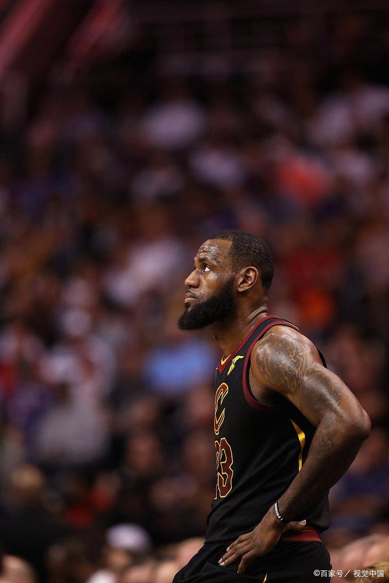 jiuyou-詹姆斯强势横扫羽毛球队晋级半决赛，状态火热！的简单介绍