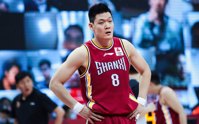 九游游戏平台-关于里昂迎社区盾关键赛，关键时刻复出首秀，信心回归，赛程密集仍需轮换的信息