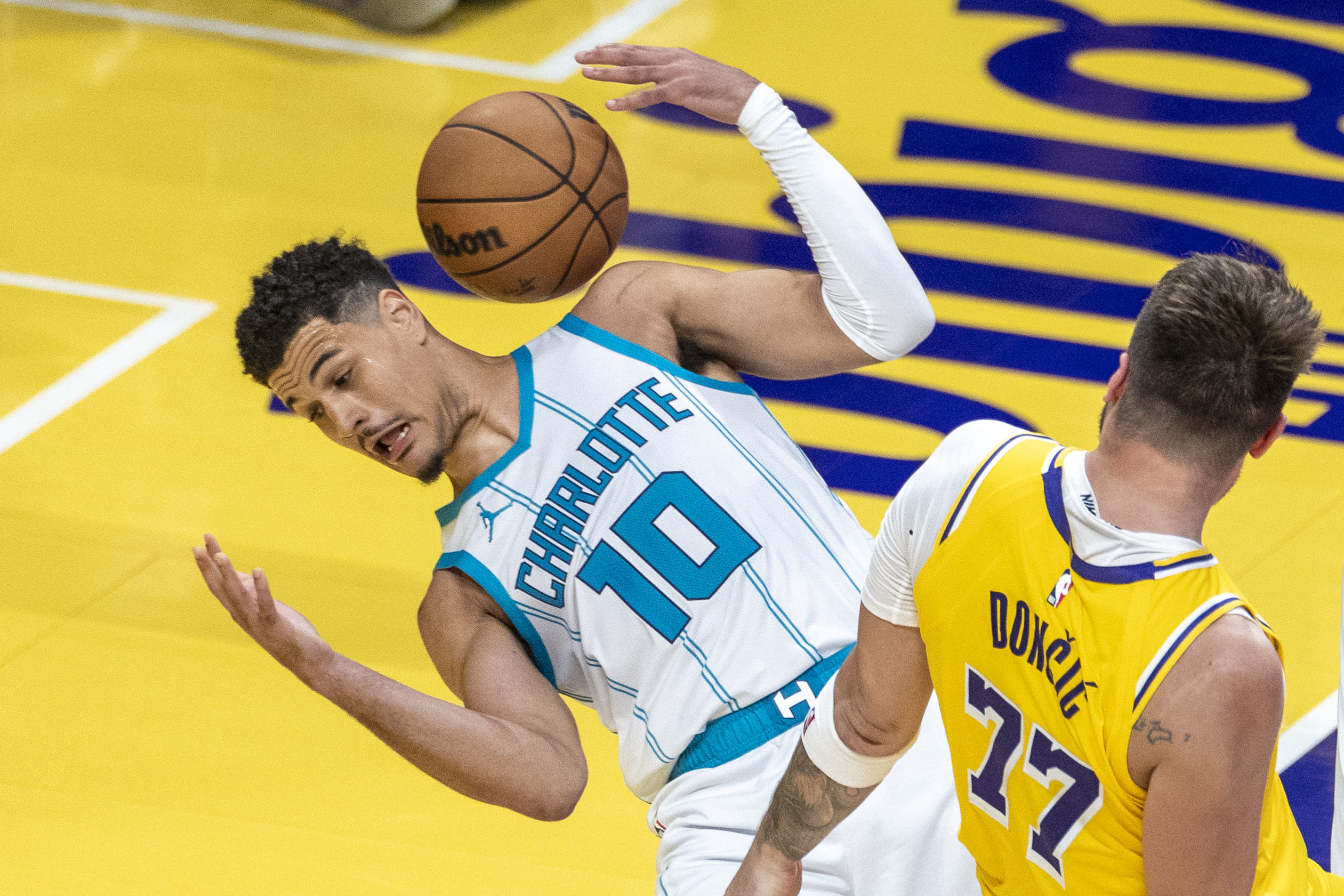 欧超杯赛程吃紧，夏洛特黄蜂国际比赛日门线救险，目标明确，资深球员宣示担当的简单介绍