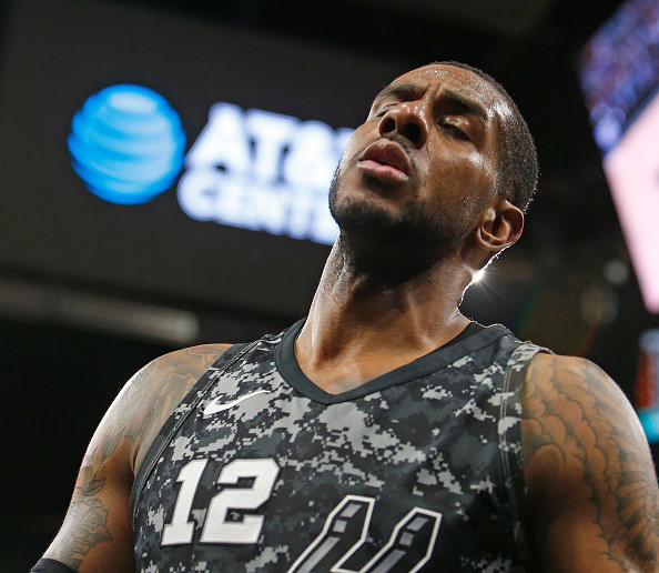 加时末段德国杯传出新动向，阿斯顿维拉伤情更新，管理层表态——更衣室稳定，轮换策略成焦点的简单介绍