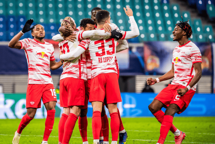 九游下载中心-赛地聚焦：德国杯清晨热度飙升；莱比锡临场应变；气氛紧张；更衣室氛围转暖的简单介绍